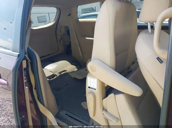 KNDMB5C13K6533506 2019 KIA SEDONA - Image 8