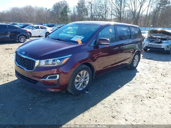 KNDMB5C13K6540035 2019 KIA SEDONA - Image 2