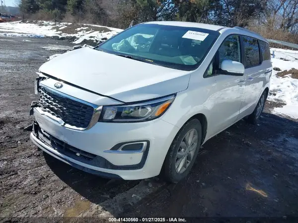 KNDMB5C13K6547535 2019 KIA SEDONA - Image 2