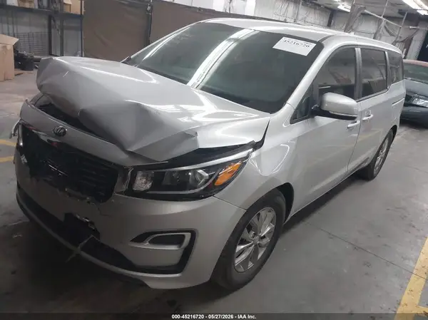 KNDMB5C13K6549740 2019 KIA SEDONA - Image 2