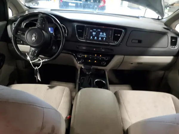 KNDMB5C13K6555702 2019 KIA SEDONA - Image 8