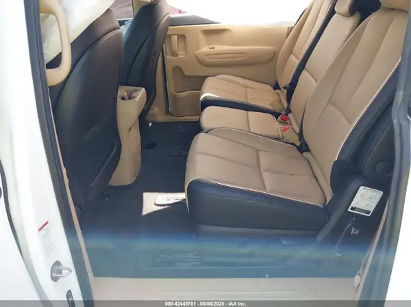 KNDMB5C13L6581041 2020 KIA SEDONA - Image 8