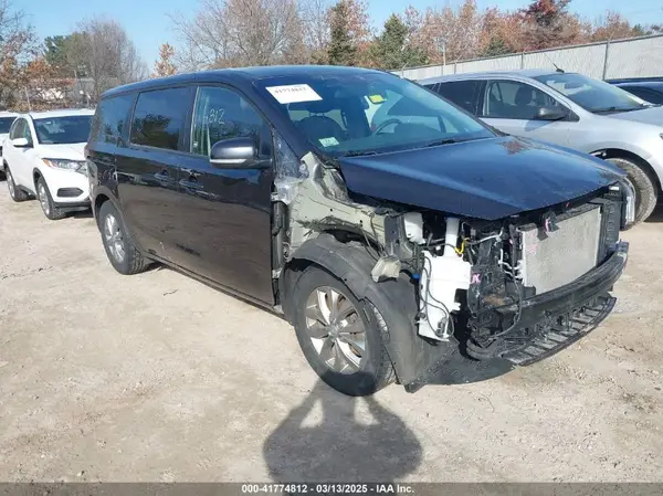 KNDMB5C13L6617567 2020 KIA SEDONA - Image 1