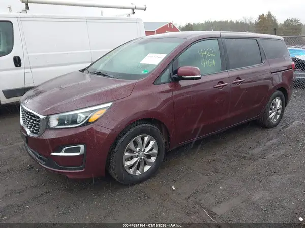 KNDMB5C13L6618928 2020 KIA SEDONA - Image 2