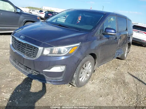 KNDMB5C13L6624051 2020 KIA SEDONA - Image 2