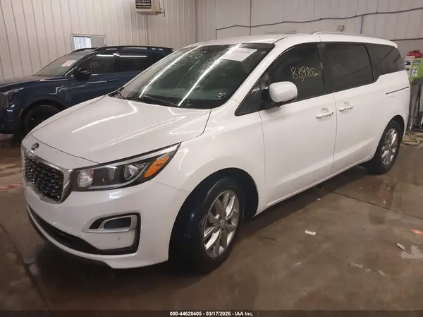 KNDMB5C13L6648334 2020 KIA SEDONA - Image 2