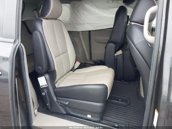 KNDMB5C13M6665104 2021 KIA SEDONA - Image 8