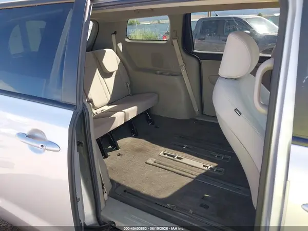 KNDMB5C13M6667645 2021 KIA SEDONA - Image 8