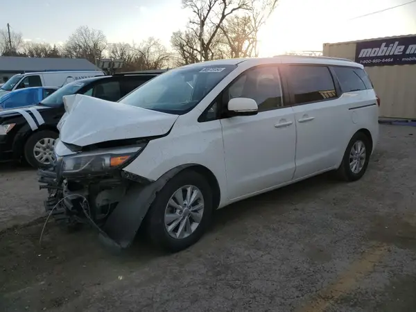 KNDMB5C14G6082898 2016 KIA SEDONA - Image 1