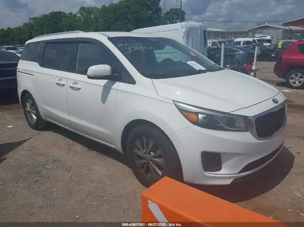 KNDMB5C14G6082917 2016 KIA SEDONA - Image 1