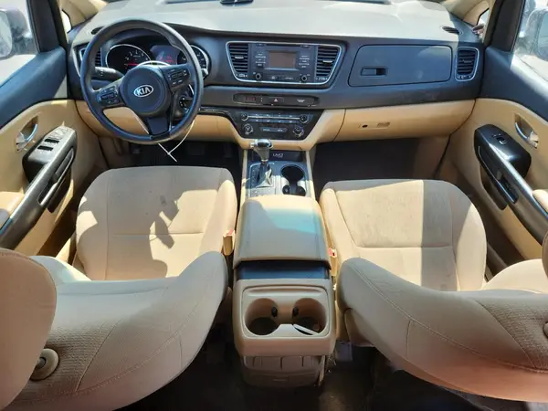 KNDMB5C14G6086076 2016 KIA SEDONA - Image 8