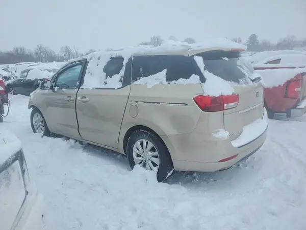 KNDMB5C14G6090113 2016 KIA SEDONA - Image 2