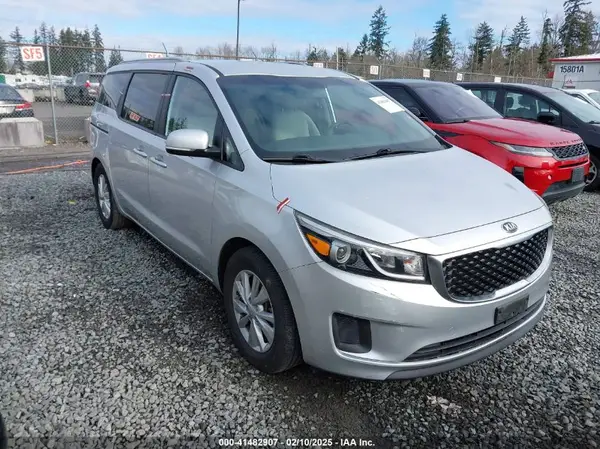KNDMB5C14G6092993 2016 KIA SEDONA - Image 1