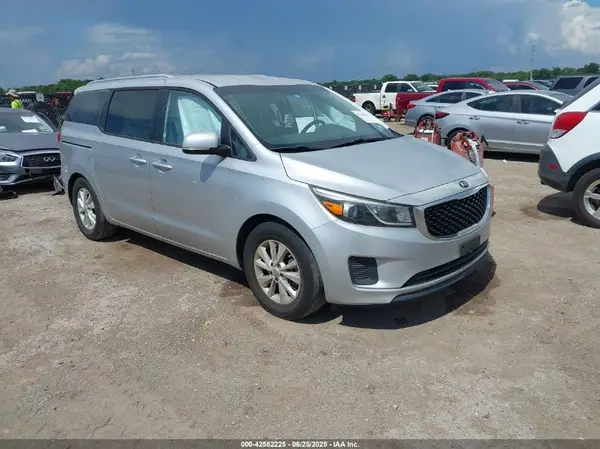 KNDMB5C14G6095246 2016 KIA SEDONA - Image 1