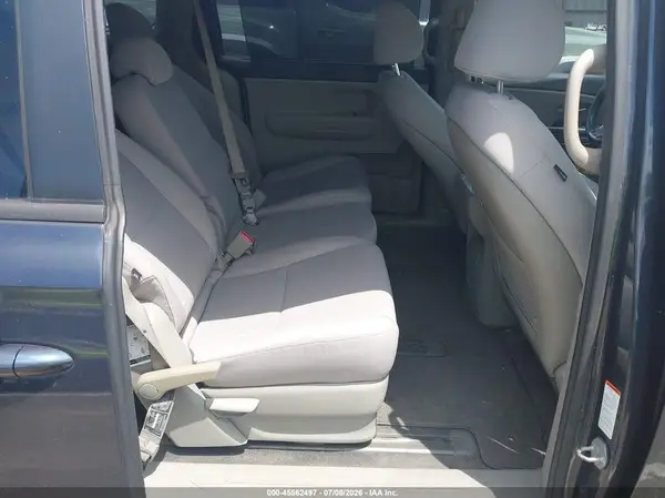 KNDMB5C14G6105662 2016 KIA SEDONA - Image 8