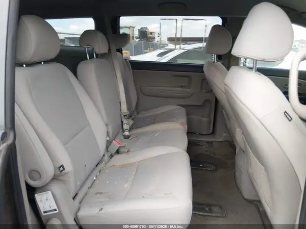 KNDMB5C14G6107380 2016 KIA SEDONA - Image 8