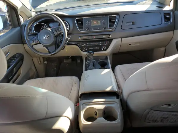 KNDMB5C14G6113938 2016 KIA SEDONA - Image 8