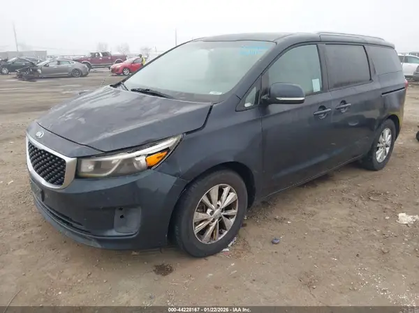KNDMB5C14G6114314 2016 KIA SEDONA - Image 2