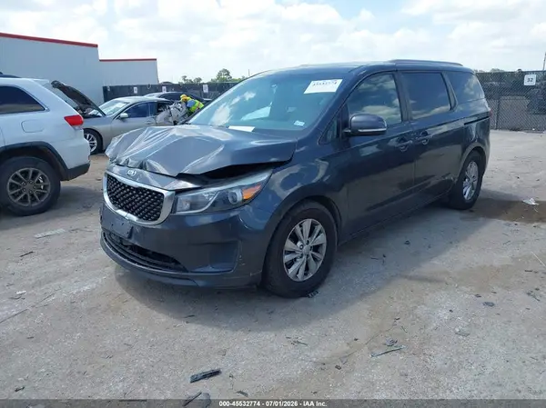 KNDMB5C14G6119805 2016 KIA SEDONA - Image 2