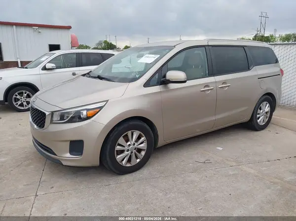 KNDMB5C14G6120310 2016 KIA SEDONA - Image 2