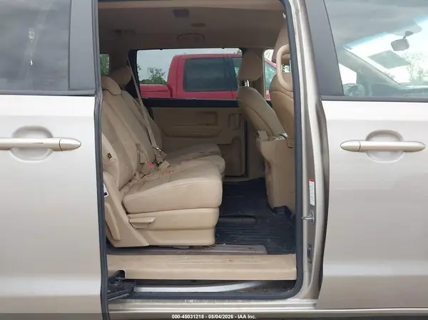 KNDMB5C14G6120310 2016 KIA SEDONA - Image 8