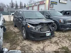 KNDMB5C14G6122610 2016 KIA SEDONA