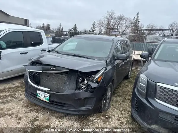 KNDMB5C14G6122610 2016 KIA SEDONA - Image 2