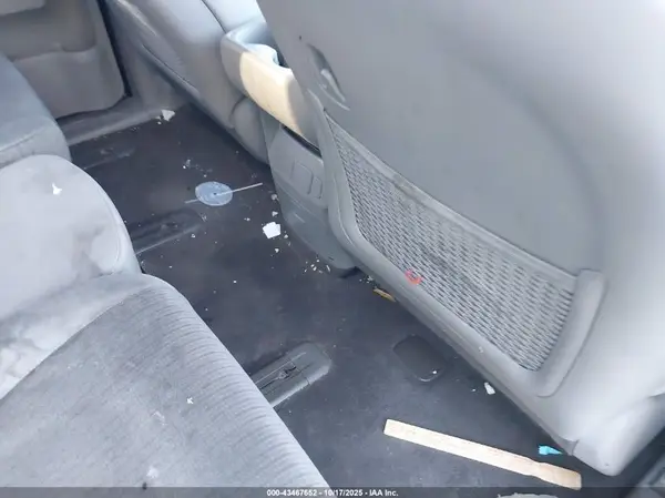 KNDMB5C14G6142629 2016 KIA SEDONA - Image 8
