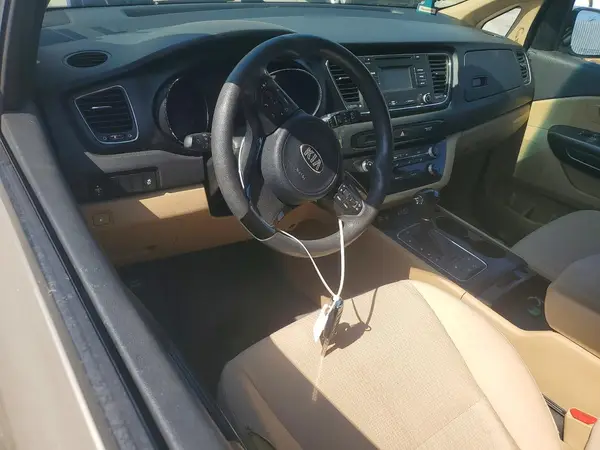 KNDMB5C14G6145806 2016 KIA SEDONA - Image 8