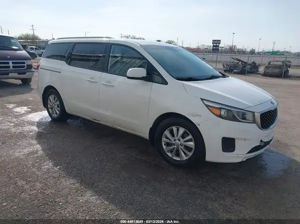 KNDMB5C14G6146115 2016 KIA SEDONA - Image 1