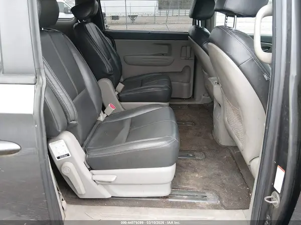 KNDMB5C14G6165358 2016 KIA SEDONA - Image 8