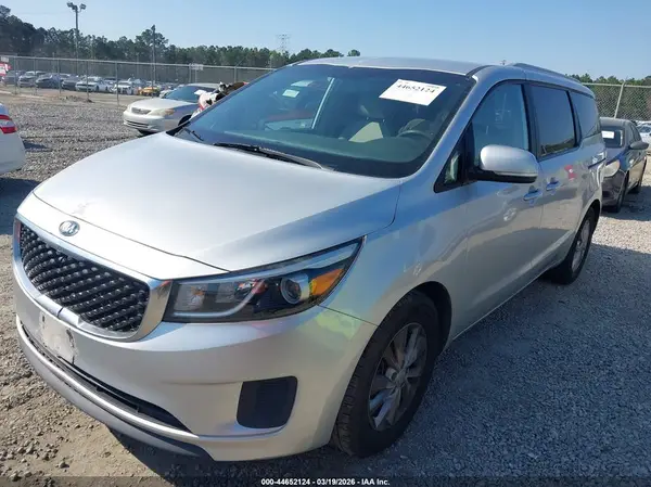 KNDMB5C14G6174478 2016 KIA SEDONA - Image 2