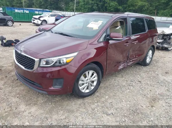 KNDMB5C14G6178174 2016 KIA SEDONA - Image 2