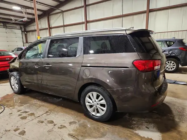 KNDMB5C14G6190860 2016 KIA SEDONA - Image 2