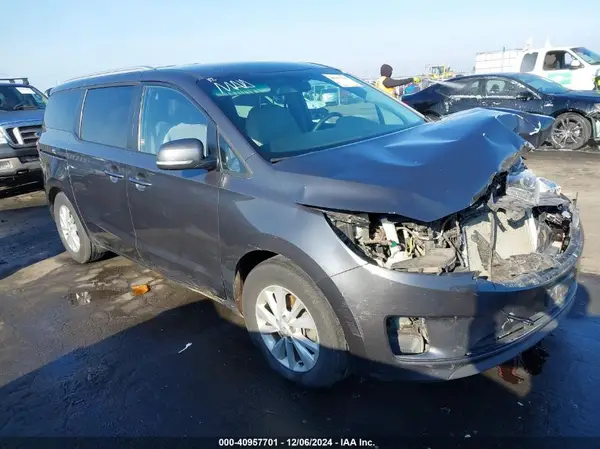 KNDMB5C14G6197243 2016 KIA SEDONA - Image 1
