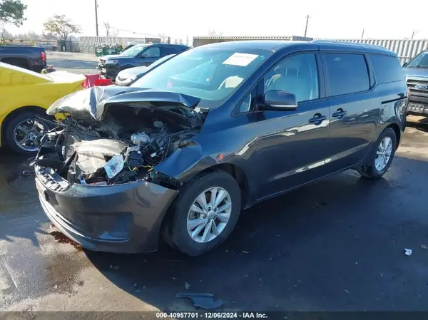 KNDMB5C14G6197243 2016 KIA SEDONA - Image 2