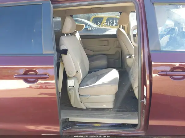 KNDMB5C14G6200187 2016 KIA SEDONA - Image 8