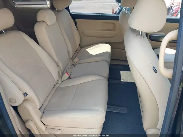 KNDMB5C14G6200917 2016 KIA SEDONA - Image 8