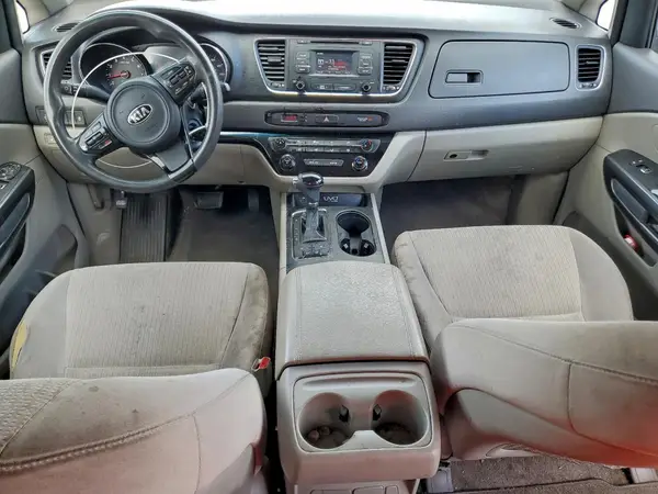 KNDMB5C14G6202795 2016 KIA SEDONA - Image 8