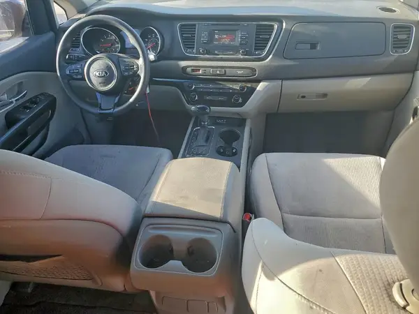 KNDMB5C14G6204045 2016 KIA SEDONA - Image 8
