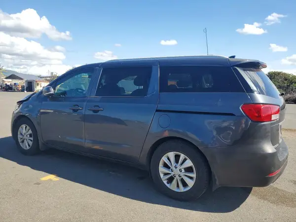 KNDMB5C14G6204739 2016 KIA SEDONA - Image 2