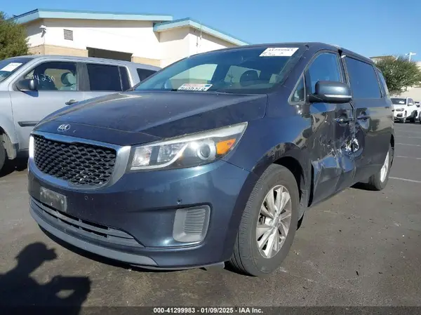 KNDMB5C14G6208774 2016 KIA SEDONA - Image 2