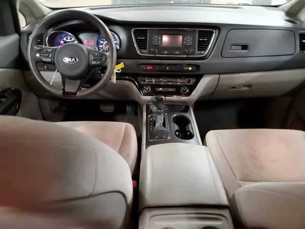 KNDMB5C14H6217797 2017 KIA SEDONA - Image 8