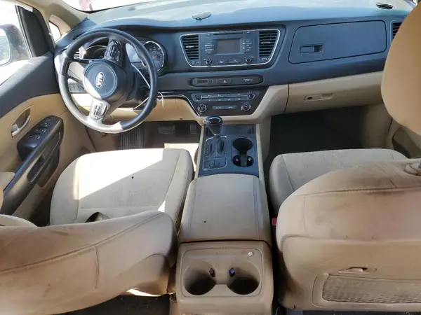 KNDMB5C14H6218044 2017 KIA SEDONA - Image 8