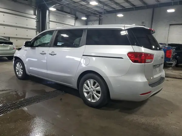KNDMB5C14H6219114 2017 KIA SEDONA - Image 2