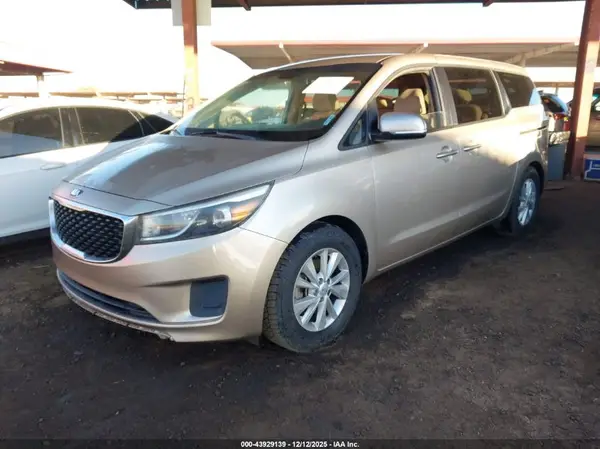 KNDMB5C14H6225432 2017 KIA SEDONA - Image 2
