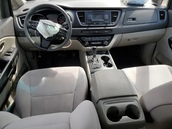 KNDMB5C14H6226810 2017 KIA SEDONA - Image 8