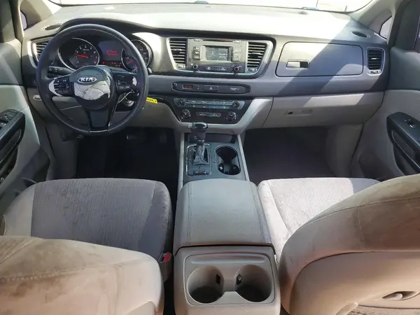 KNDMB5C14H6227293 2017 KIA SEDONA - Image 8