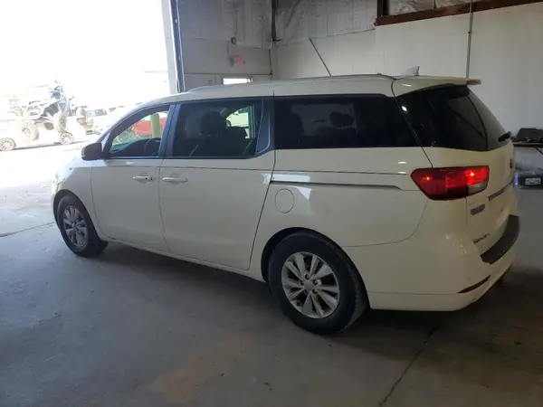 KNDMB5C14H6229643 2017 KIA SEDONA - Image 2
