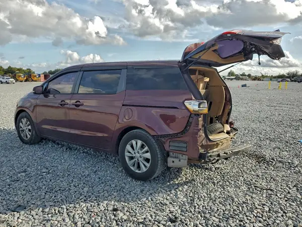 KNDMB5C14H6229979 2017 KIA SEDONA - Image 2
